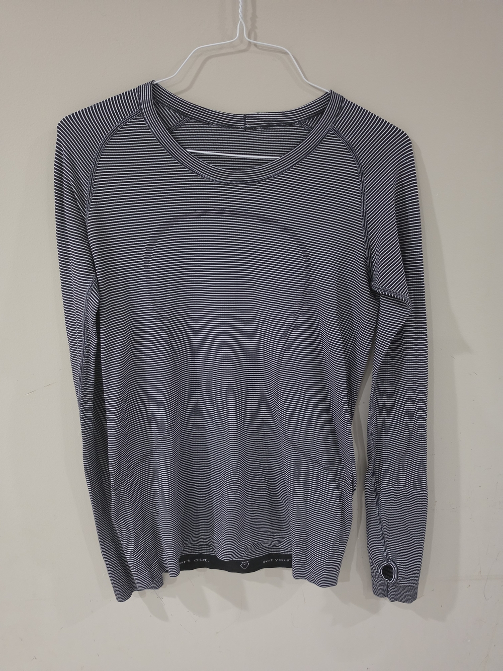 Lululemon Black White Micro Stripe Long Sleeve Running Top Size 10